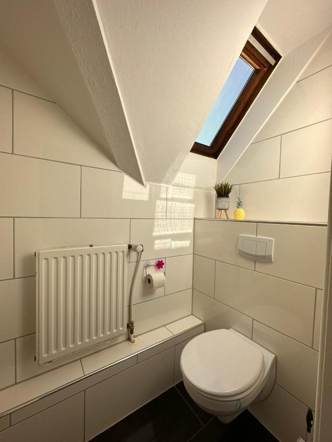 Zimmer Im Zentrum - In Der Naehe Zum Hauptbahnhof Paderborn Esterno foto